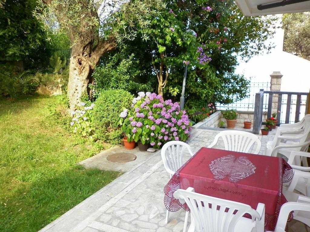 Rooms Villa Desa Budva Phòng bức ảnh
